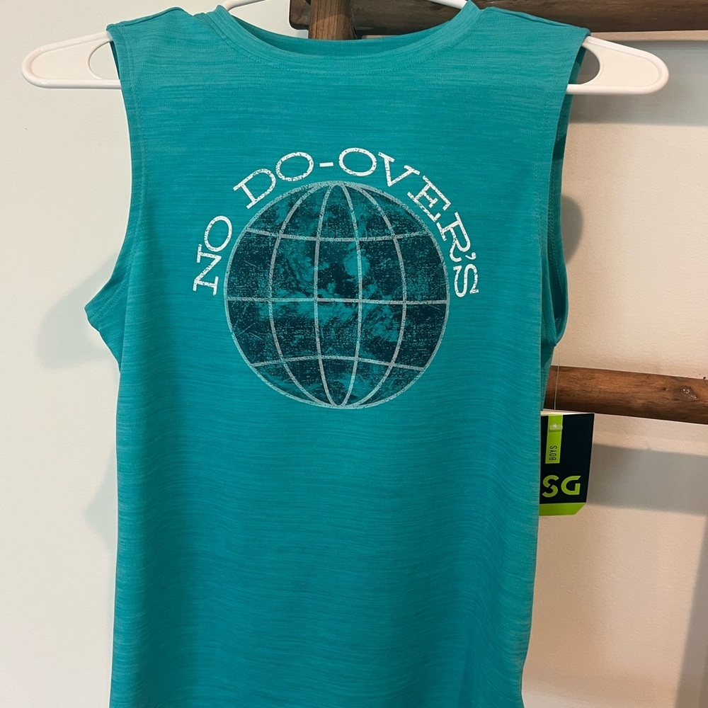DSG Boys Muscle Tank Top Youth Medium NWT